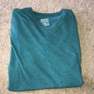 Mossimo athletic fit v neck